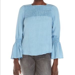 CHAMBRAY SMOCKED BELL SLEEVES 😍